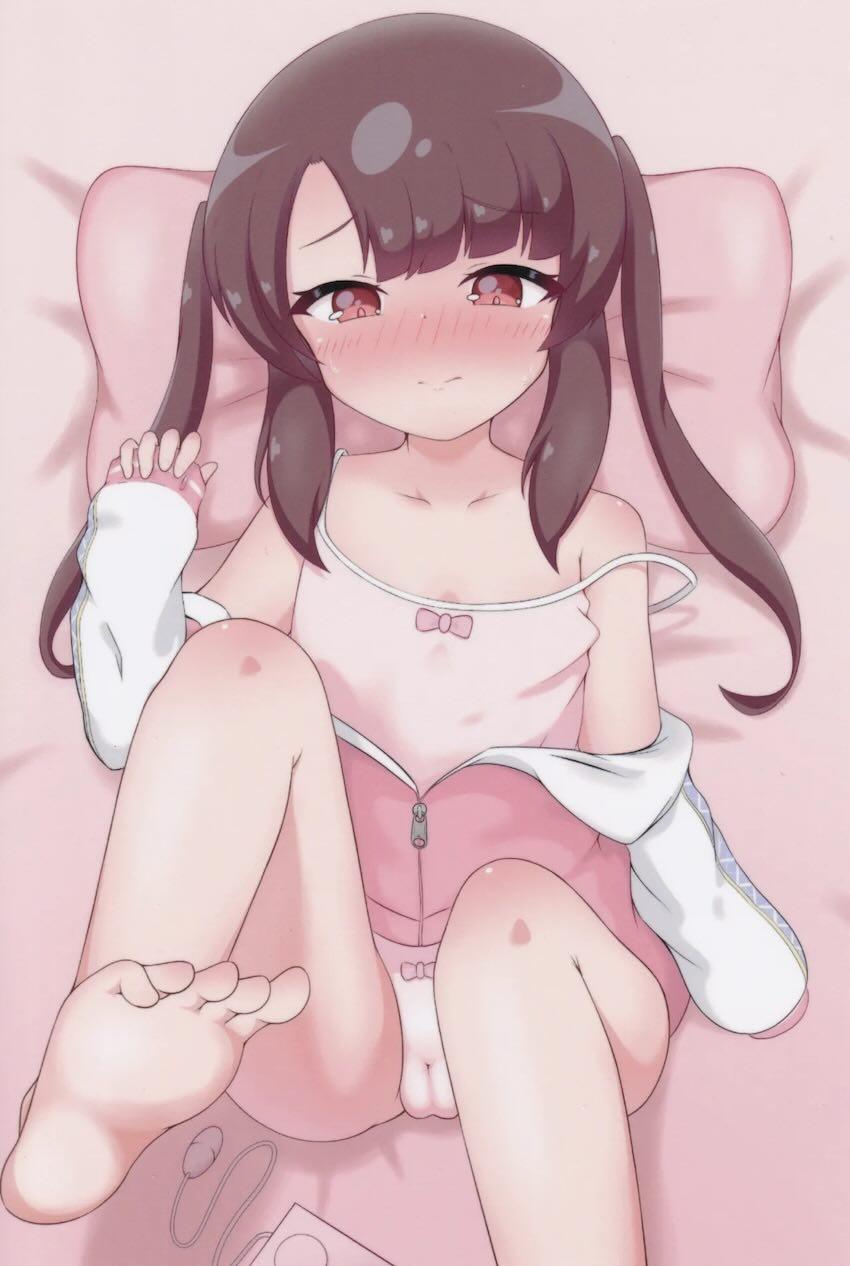 無知なつむぎちゃんがオモチャで開発される本 <> 002